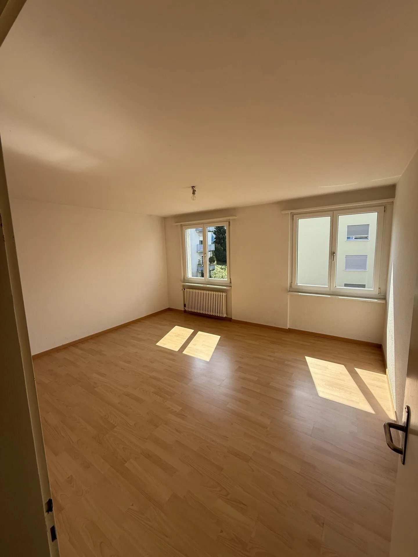 Appartement 4,5 pièces avec beaucoup d'espace à louer - Photo 2 sur 10
