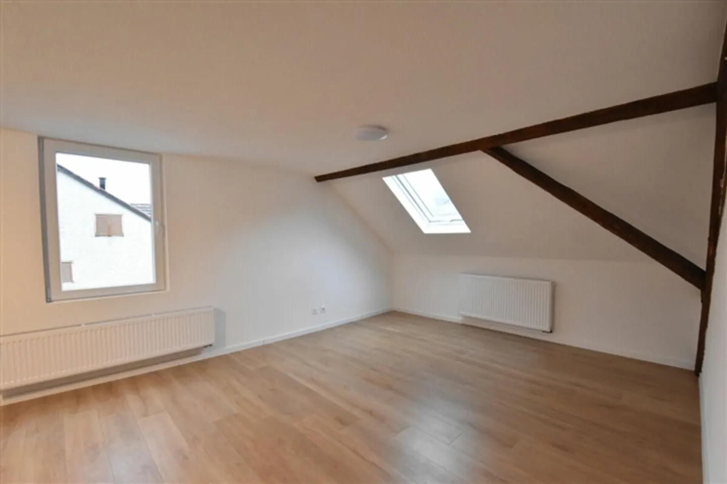 Cozy 2-room attic apartment! - Photo 5 of 8