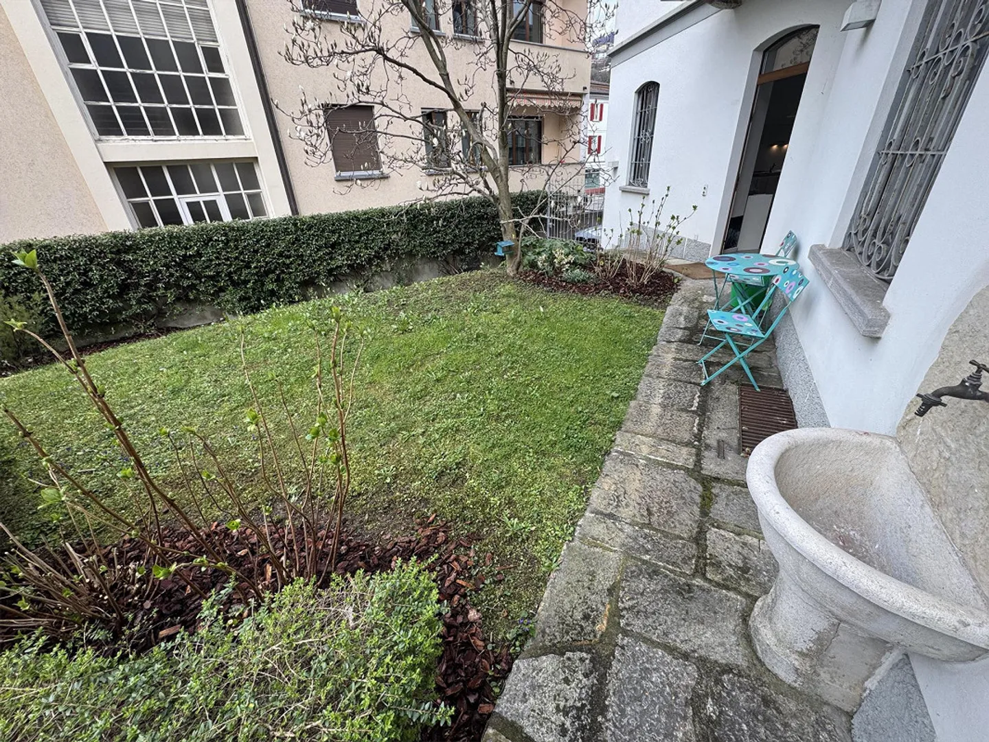 Mendrisio Centro – Appartamento elegante con giardino privato in villa storica - Foto 2 di 21