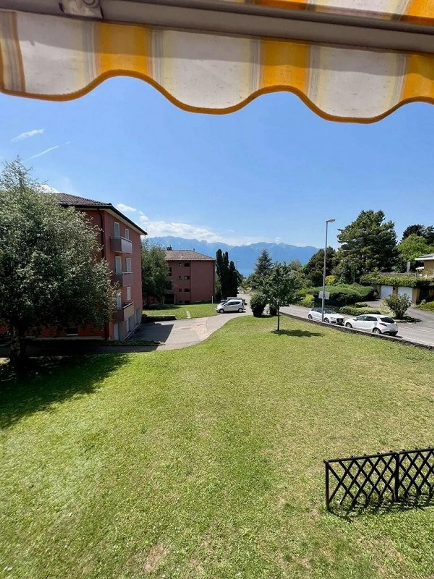 Ambiente tranquillo e verde - Foto 2 di 5