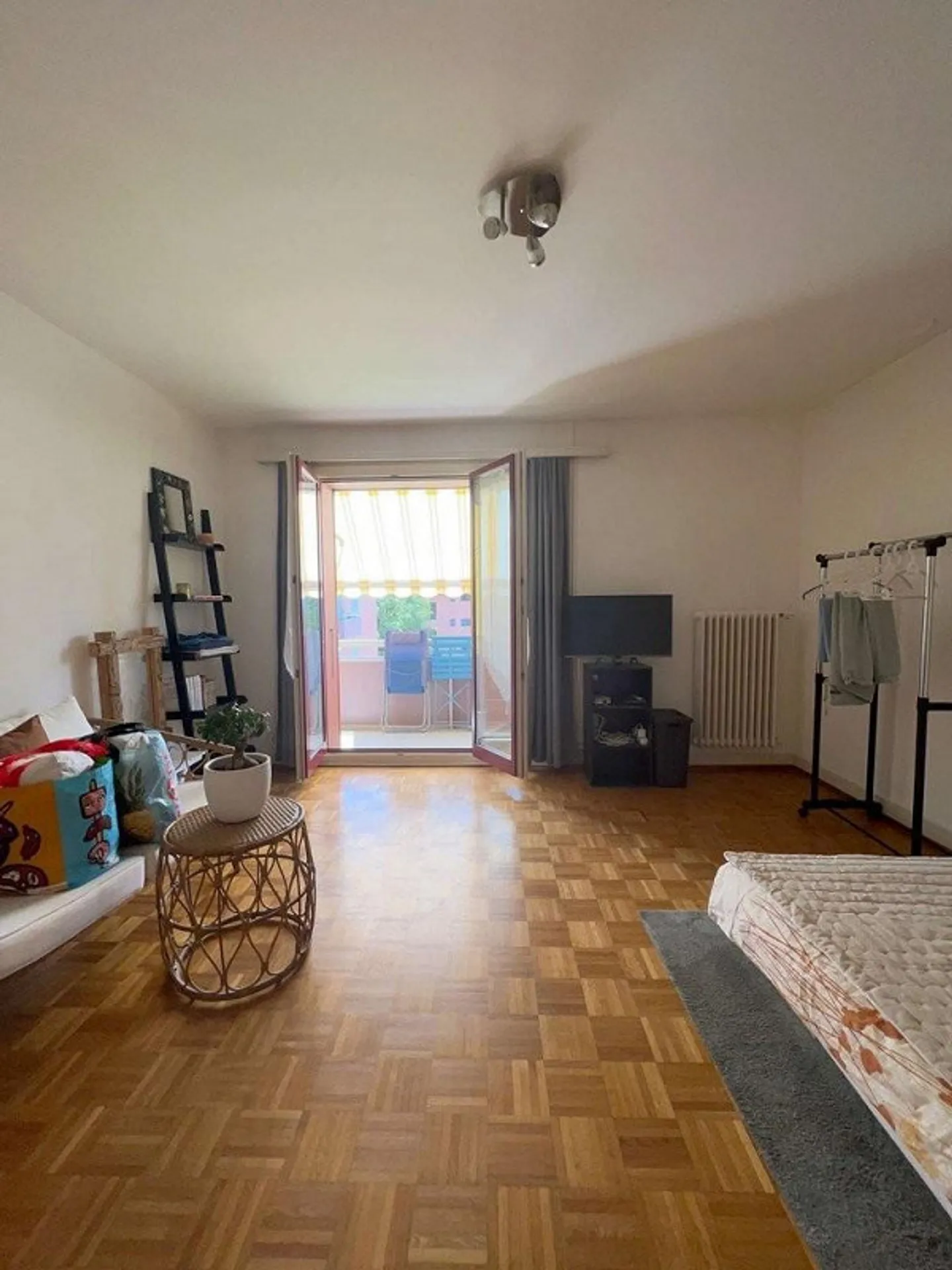 Ambiente tranquillo e verde - Foto 1 di 5