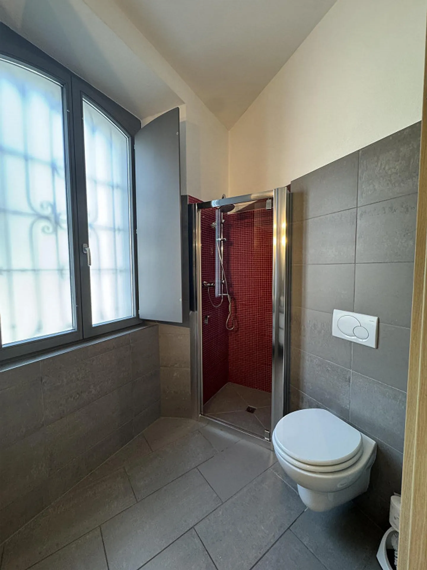 Mendrisio Centro – Appartamento elegante con giardino privato in villa storica - Foto 12 di 21