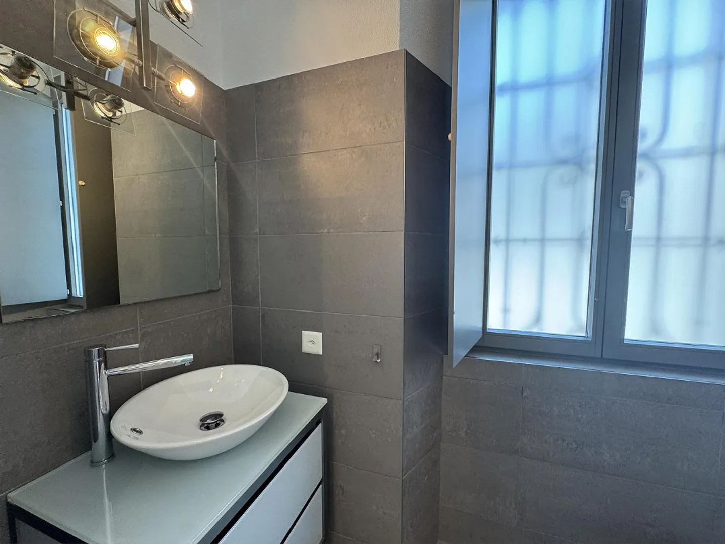 Mendrisio Centro – Appartamento elegante con giardino privato in villa storica - Foto 14 di 21