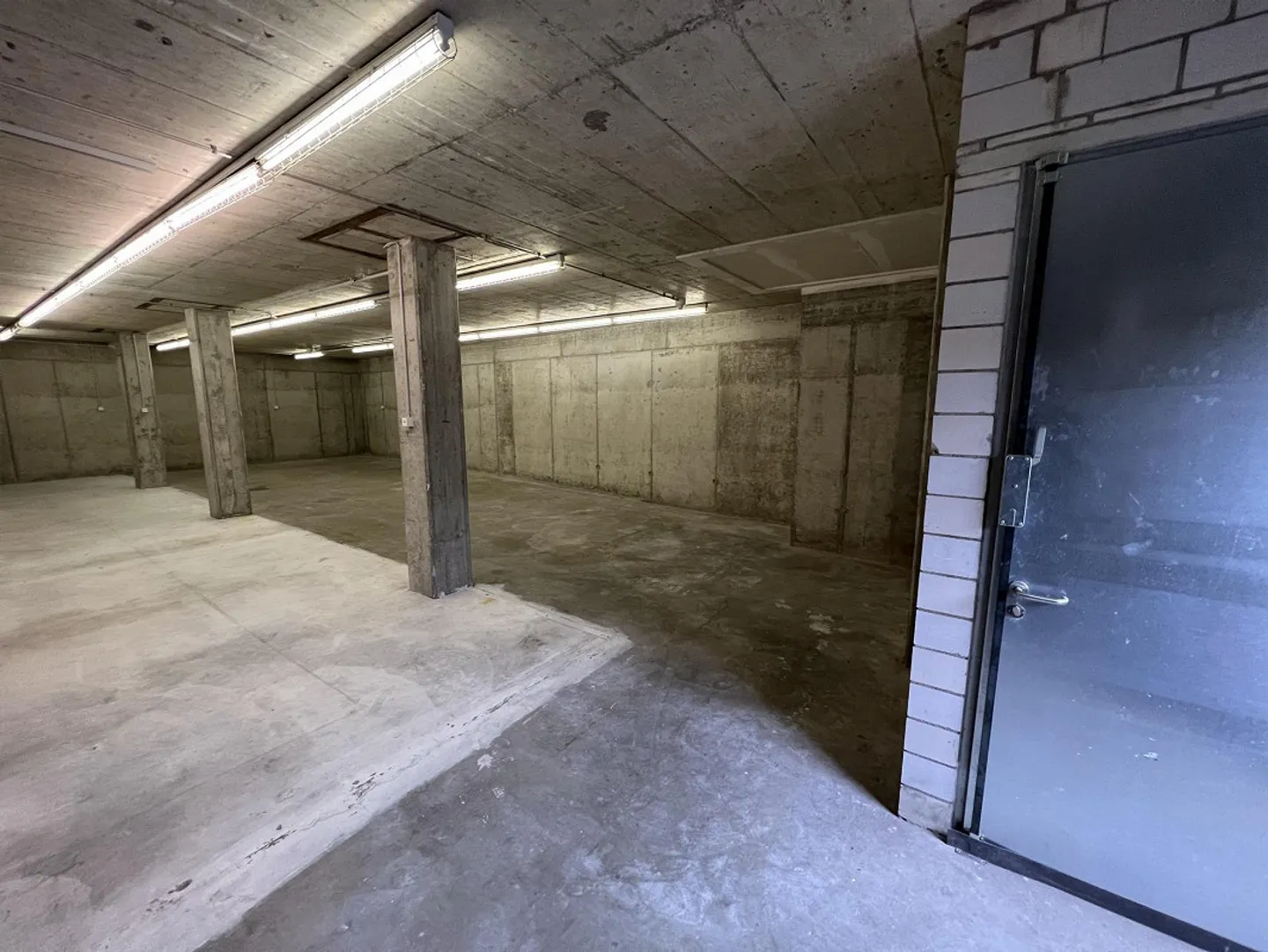 Storage space for rent in Niederhasli - Photo 4 of 11