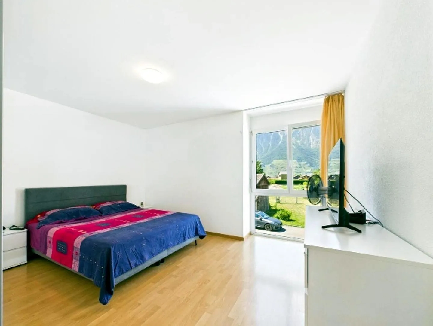 Spacious and bright 4.5-room apartment - Photo 4 of 5