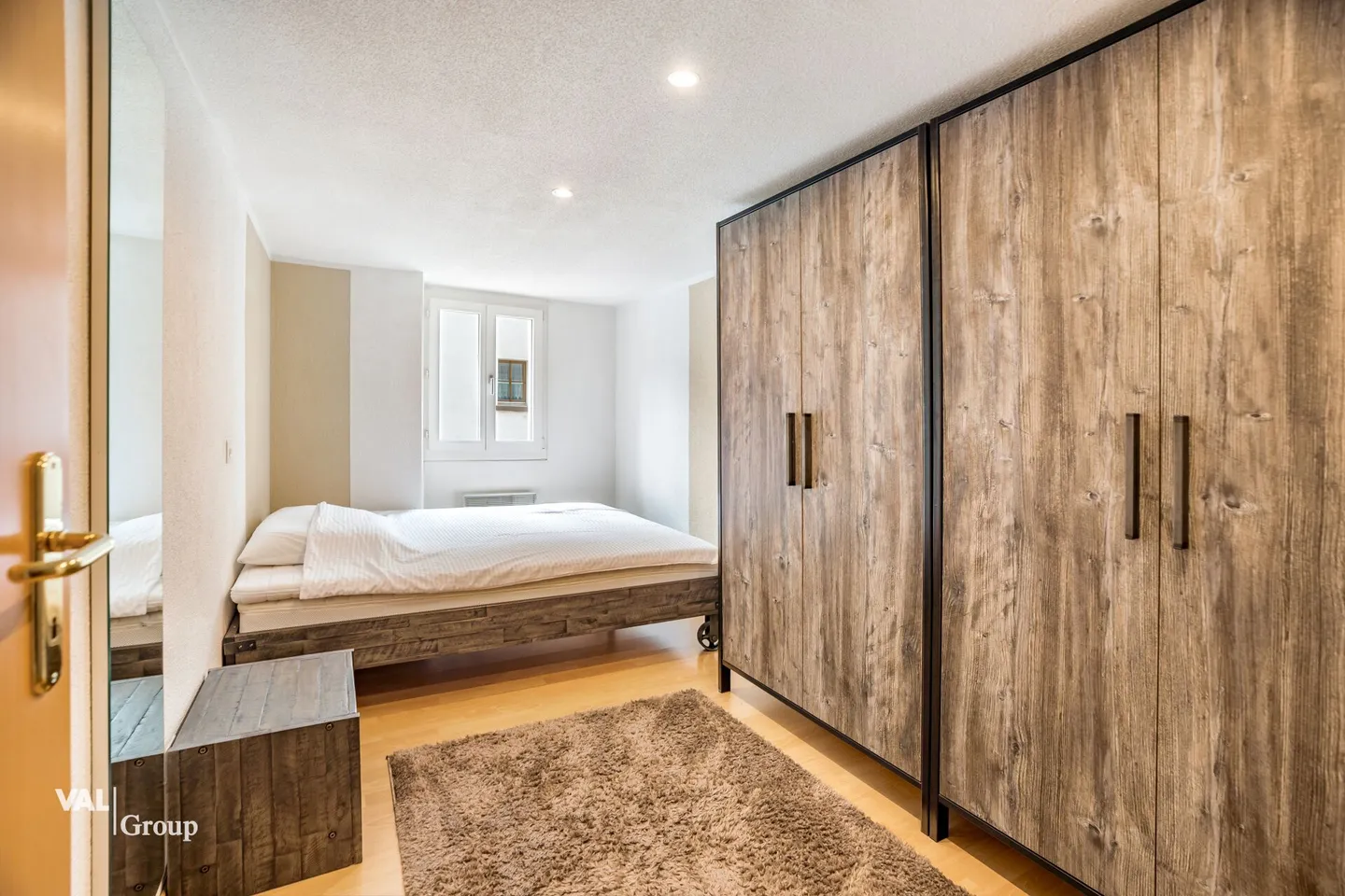 Charming Old Building Duo in Naters - Renovated Living Meets Creative Potential - Photo 9 of 12