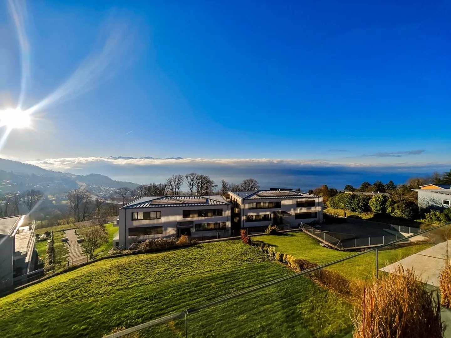 Wunderschöne möblierte Penthousewohnung mit atemberaubendem Seeblick - Foto 2 von 11