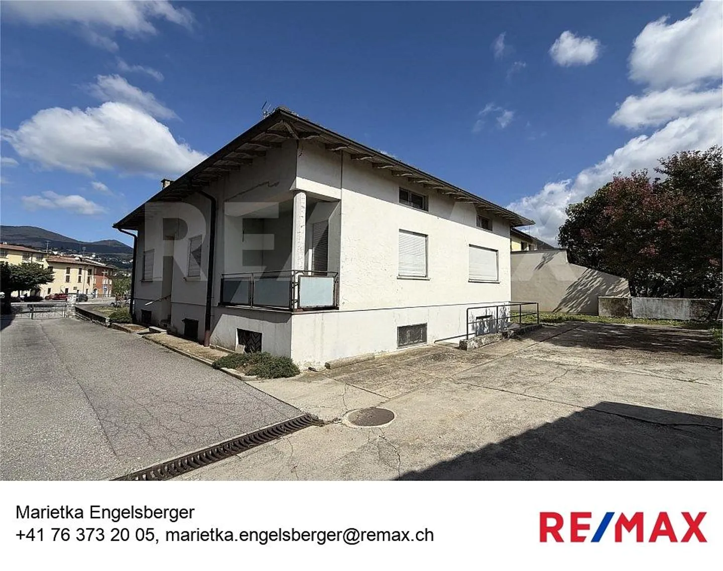 Haus zur Renovierung mit Garten in Genestrerio (Mendrisio) - Foto 1 von 5