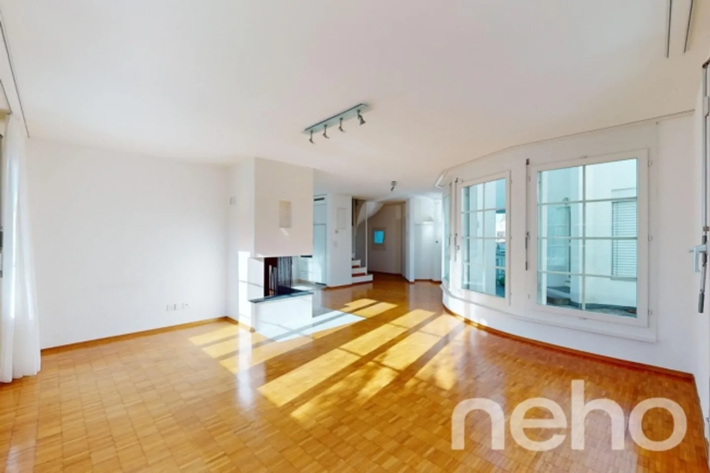 Duplex for sale - Photo 3 of 13