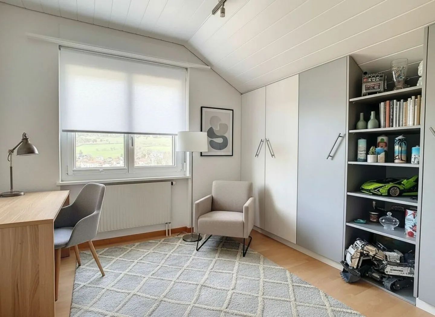 Duplex Apartment with Terrace - Photo 3 of 9