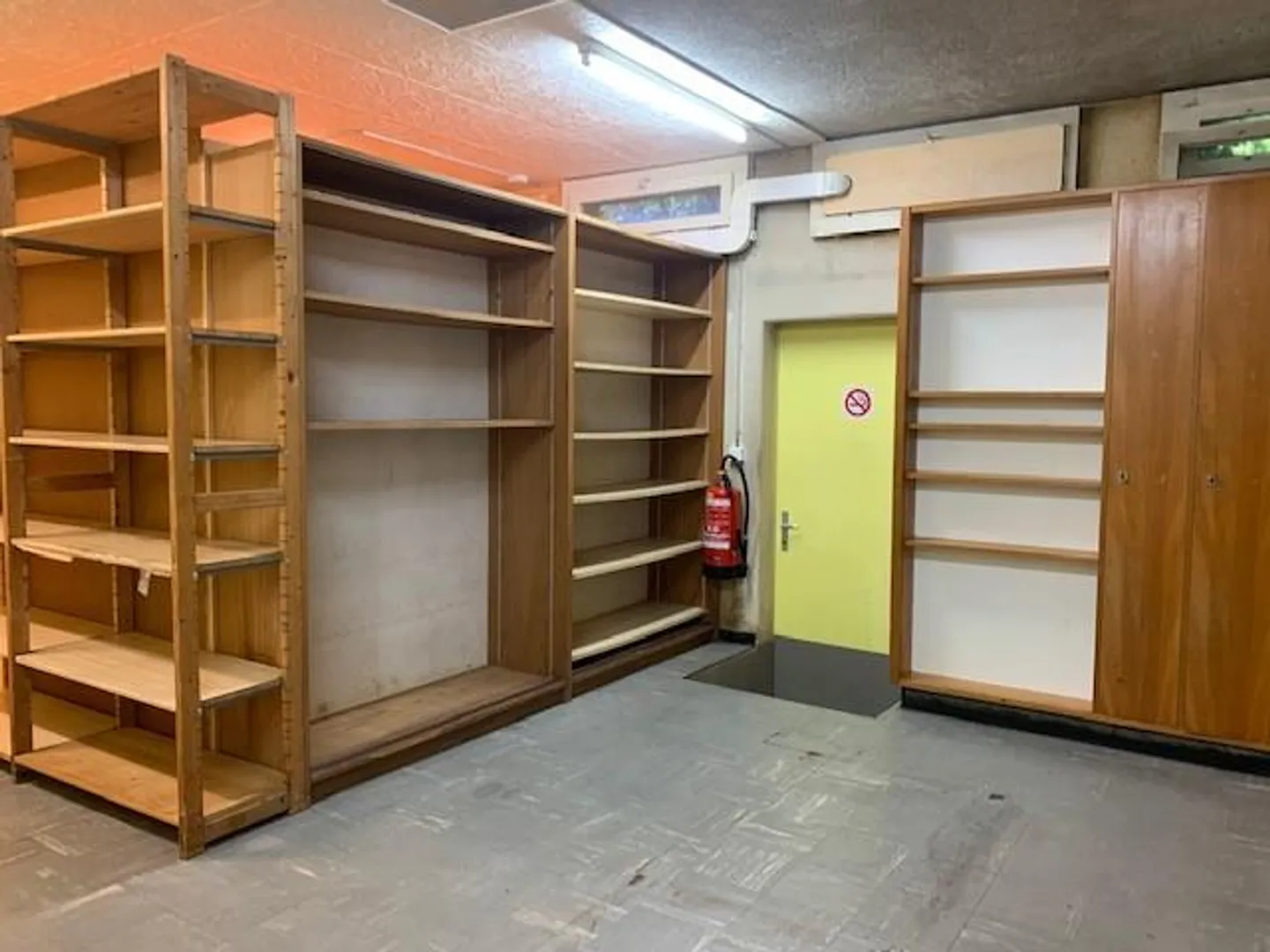 Garage with spacious storage rooms for rent in the Wesemlin district - Photo 5 of 8