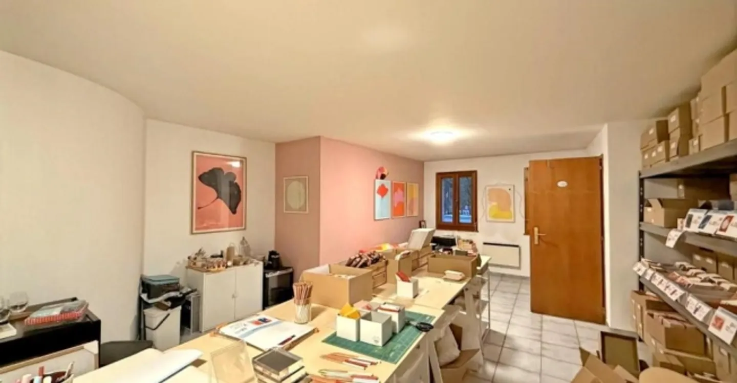 Commercial Space 1 Room - Photo 5 of 6