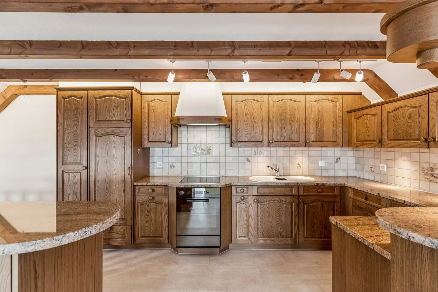 Charming Family Home in Neuhaus - Photo 7 of 11