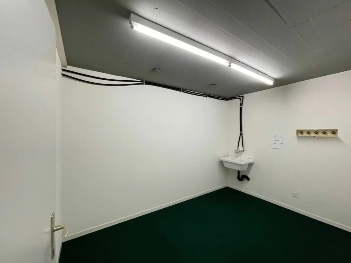 Expanded and divided office spaces - Photo 8 of 8