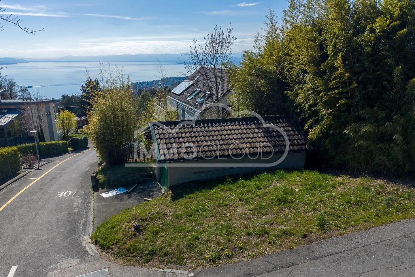 Garage Privé avec Terrain - Photo 8 sur 11