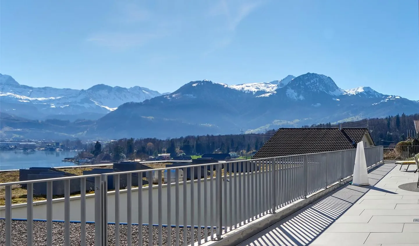 Sonnenverwöhnte Terrassenwohnung mit Seeblick - Foto 7 von 8