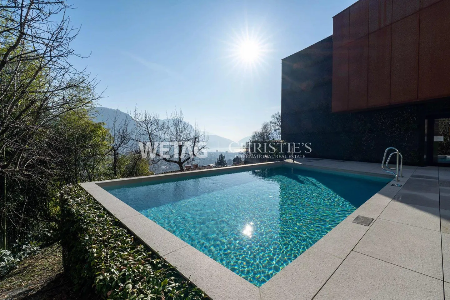 Appartamento duplex di design con giardino privato e vista lago a Canobbio - Foto 1 di 13