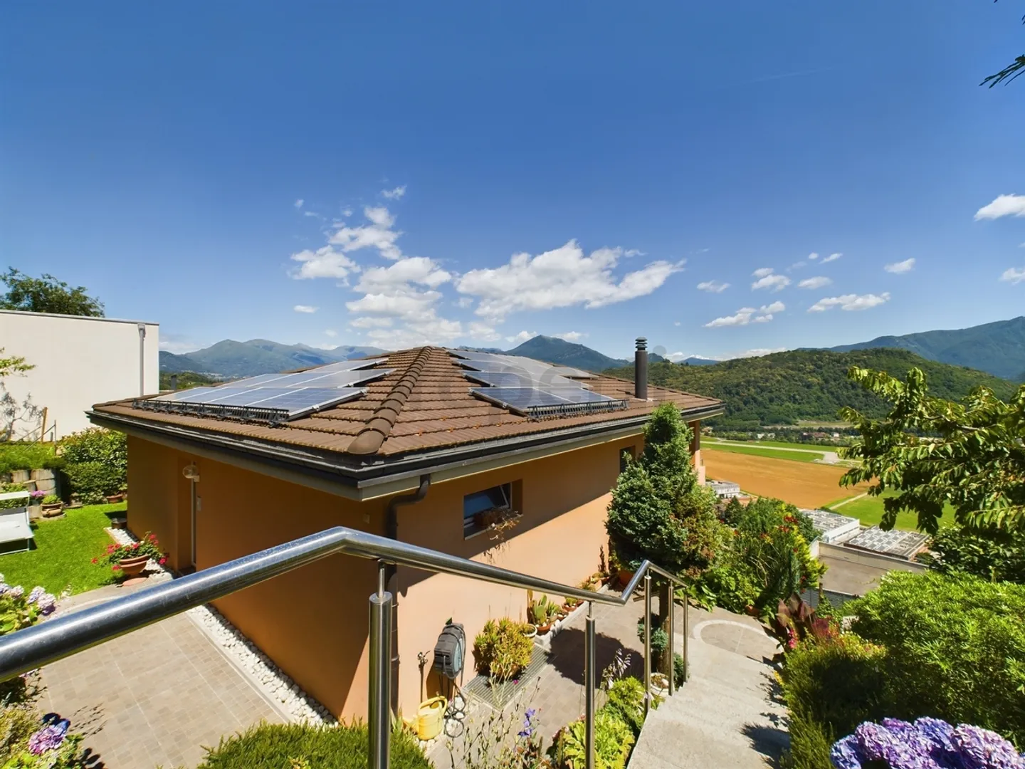 Stunning semi-detached villa with lake view in Bioggio - Photo 1 of 13