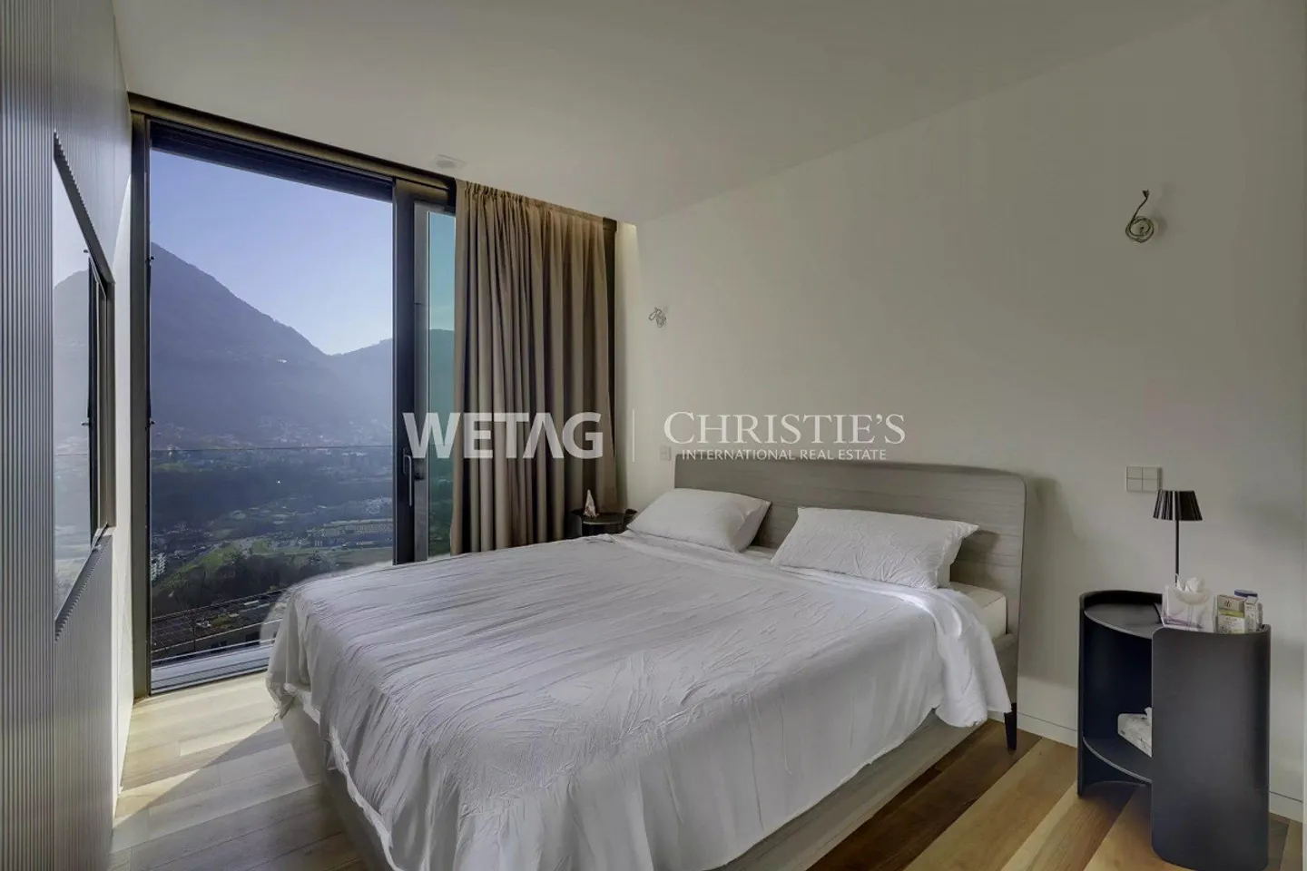 Appartamento duplex di design con giardino privato e vista lago a Canobbio - Foto 5 di 13