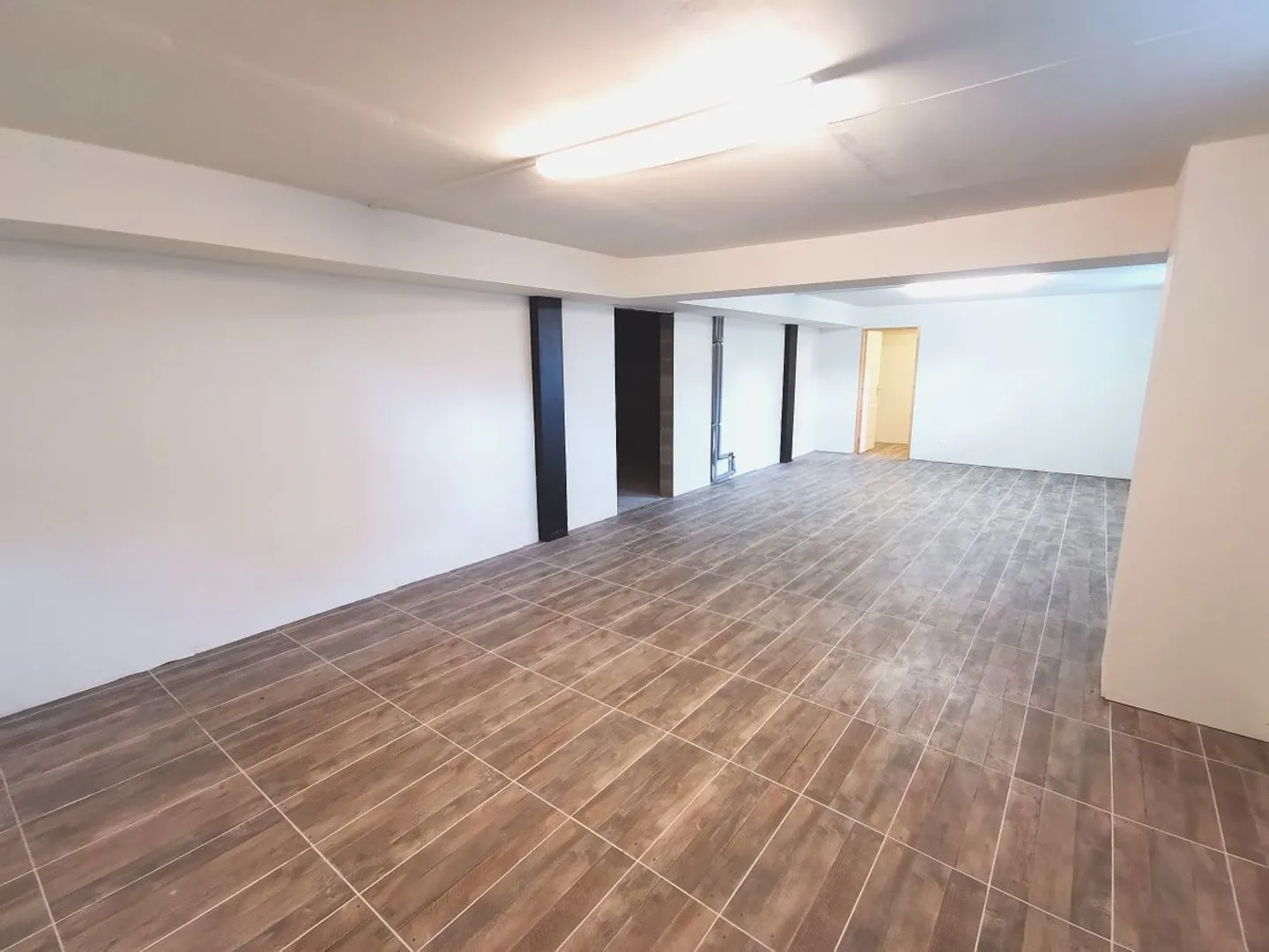 100 m² Lagerraum zu vermieten - Foto 1 von 4