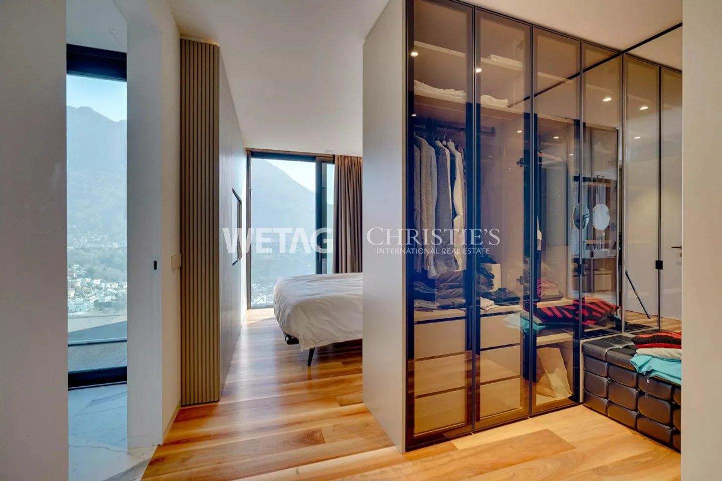Appartamento duplex di design con giardino privato e vista lago a Canobbio - Foto 8 di 13