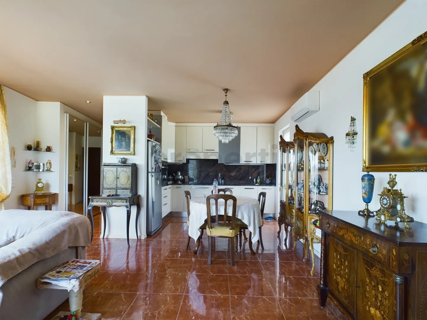 Stunning semi-detached villa with lake view in Bioggio - Photo 5 of 13