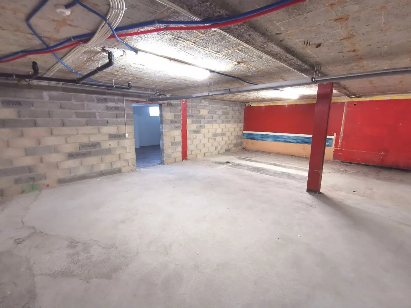 100 m² Lagerraum zu vermieten - Foto 4 von 4