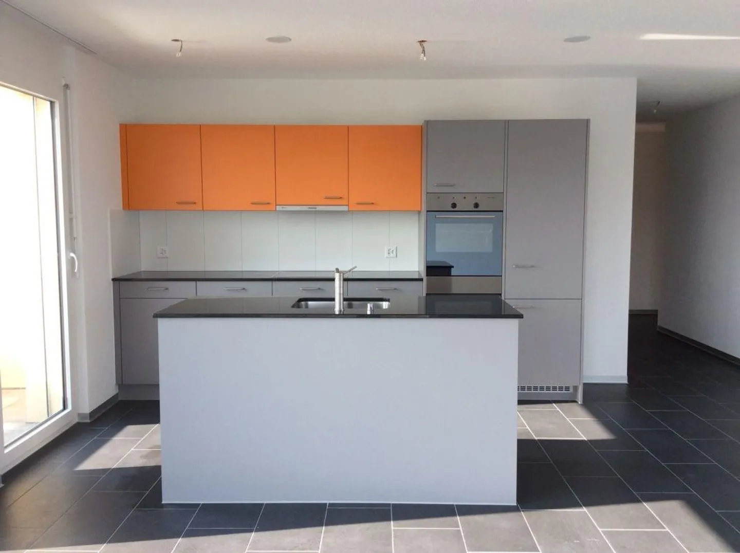 Appartamento attico con grande terrazza - Foto 5 di 12
