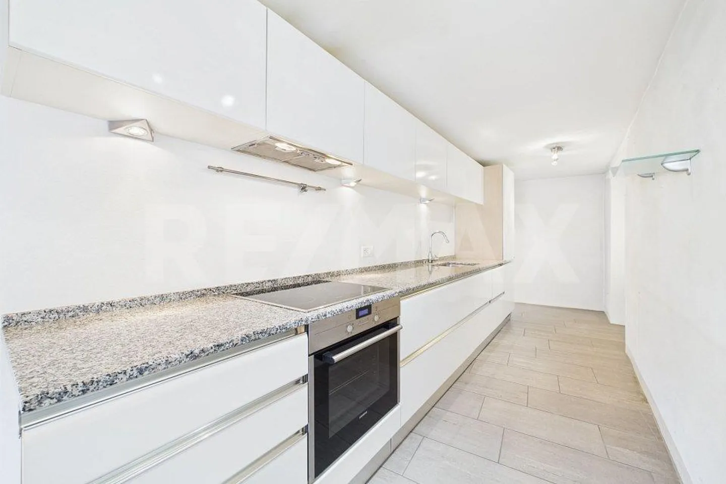 Appartamento affascinante di 2 ½ locali con 83 m² a Ponte Tresa – Ristrutturato con stile con terrazza panoramica - Foto 5 di 13