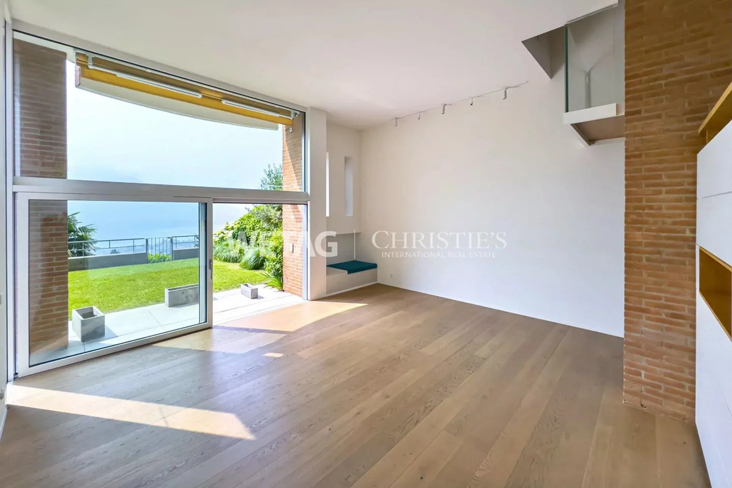 Lugano-Porza: Townhouse with private garden & lake view for sale, also possible as a second home - Photo 2 of 13