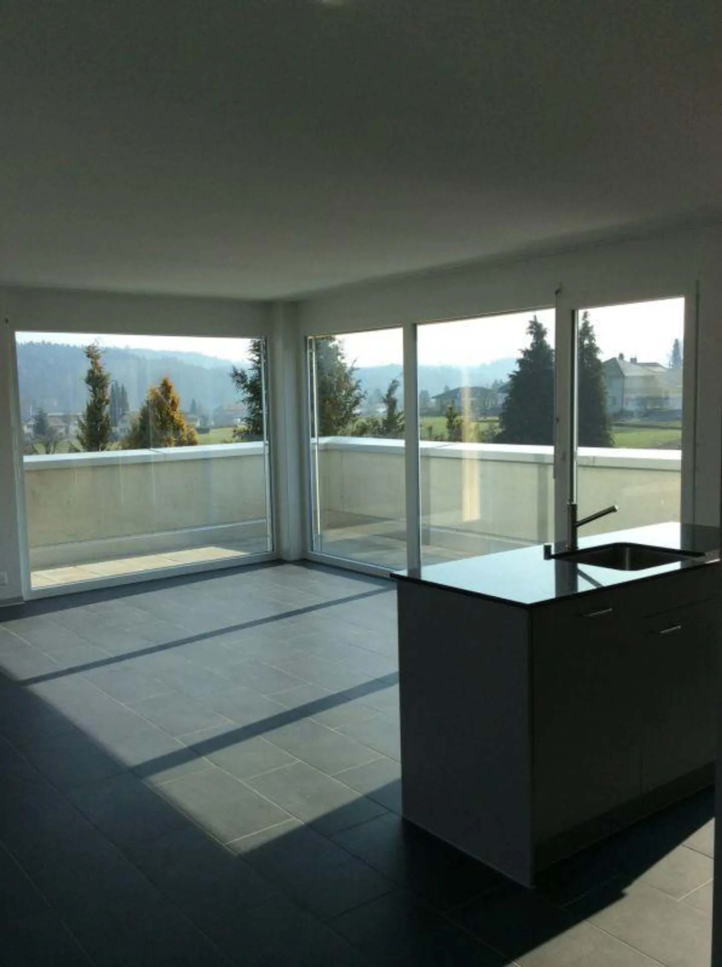 Appartamento attico con grande terrazza - Foto 10 di 12
