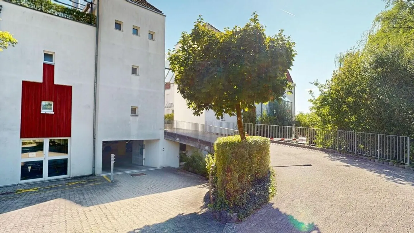 Modernes Wohnen in einer neu sanierten, lichtdurchfluteten 2,5-Zimmer-Wohnung - Photo 15 sur 17