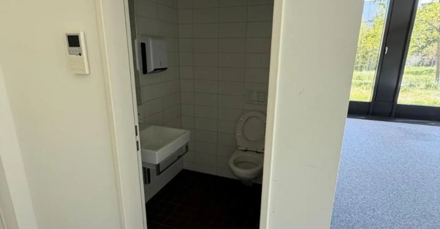 Espace commercial attrayant à Zurich Oerlikon - Photo 6 sur 6