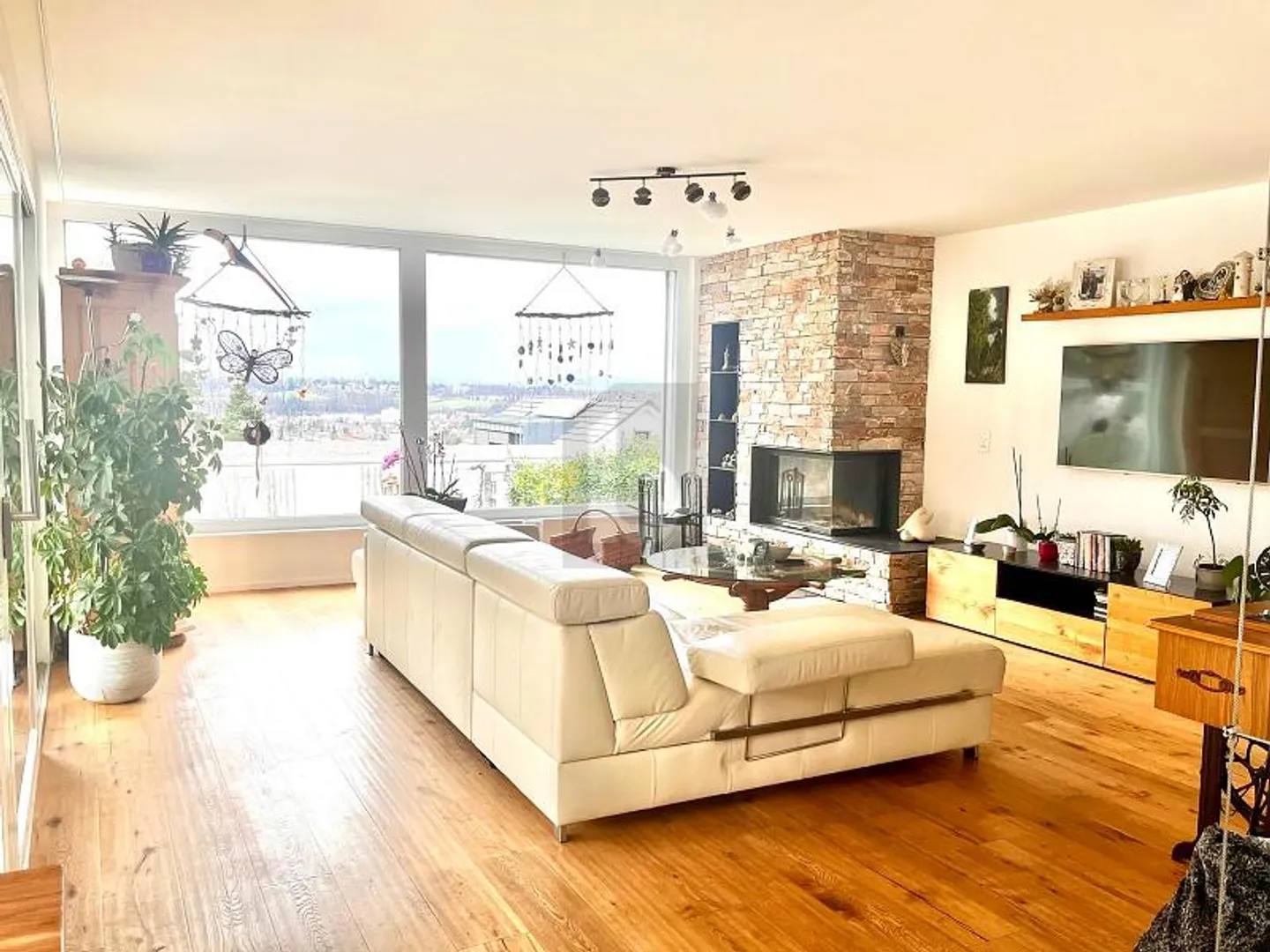 Casa con 7.5 stanze - Foto 2 di 6