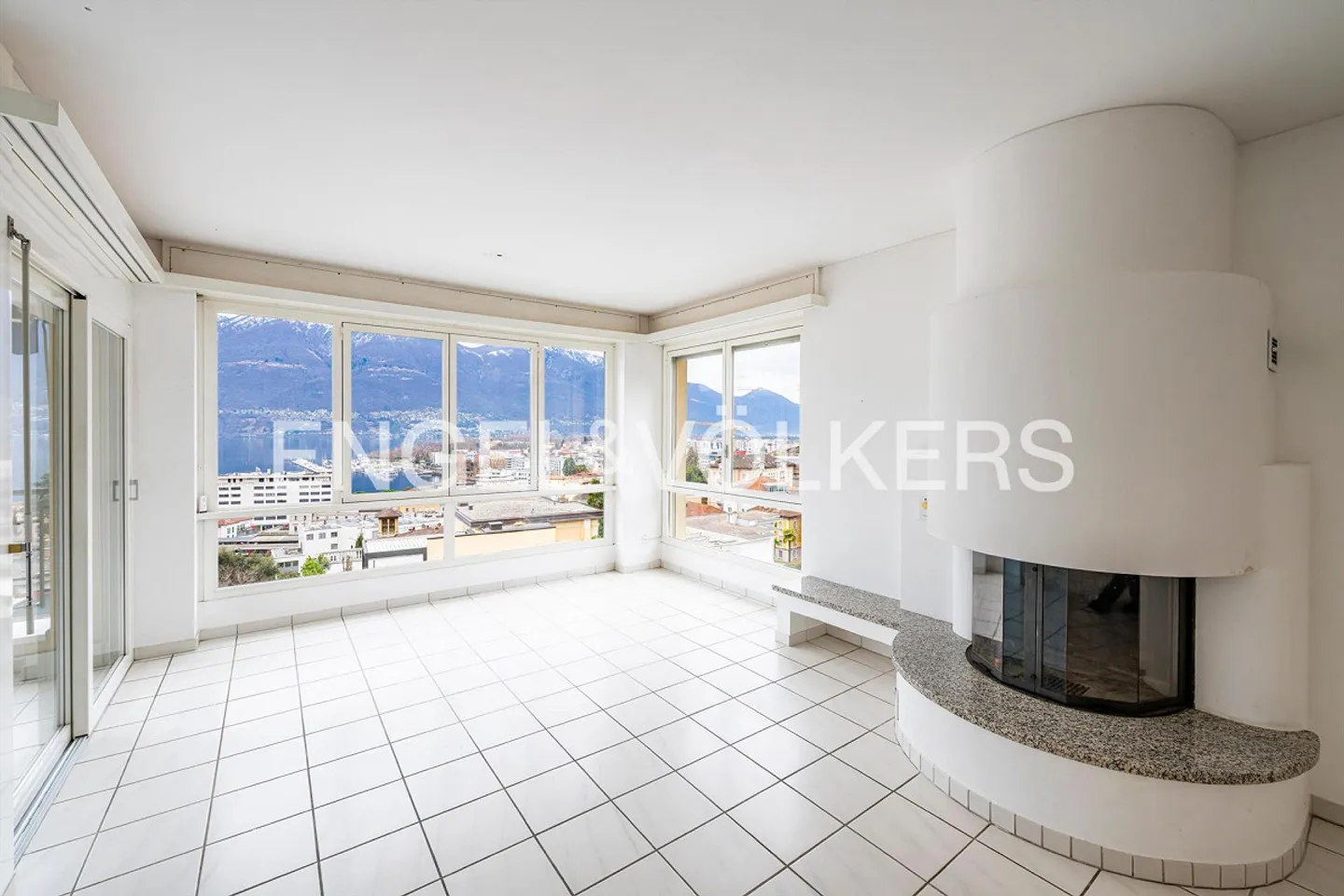 Penthouse with panoramic view & wellness (4) - Photo 1 of 13