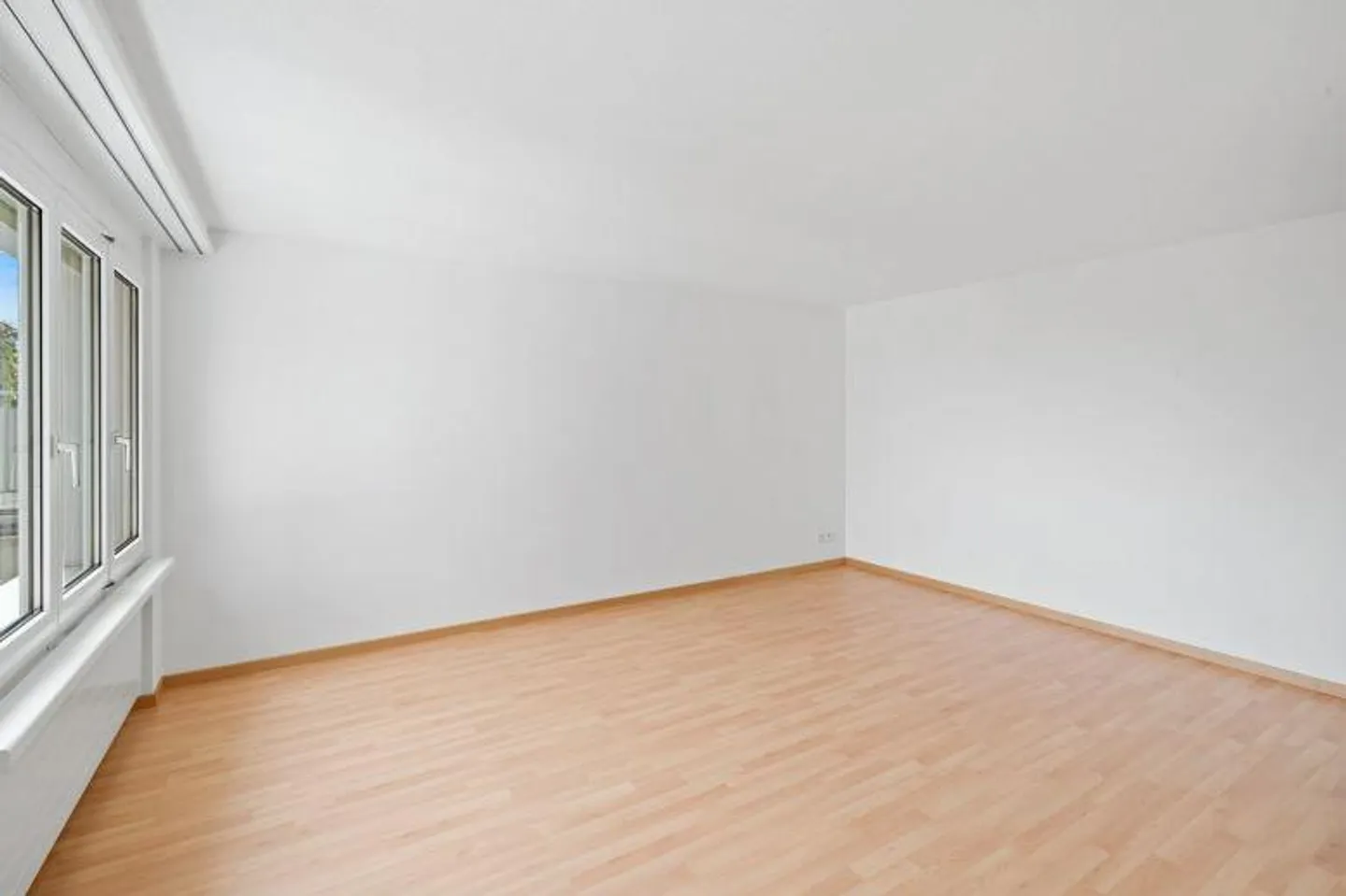 Appartamento centrale con vista lago - Foto 6 di 7