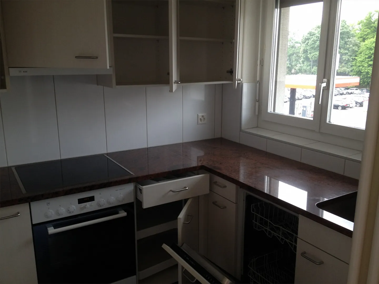 Large bright 3.5 duplex penthouse - Photo 4 of 8