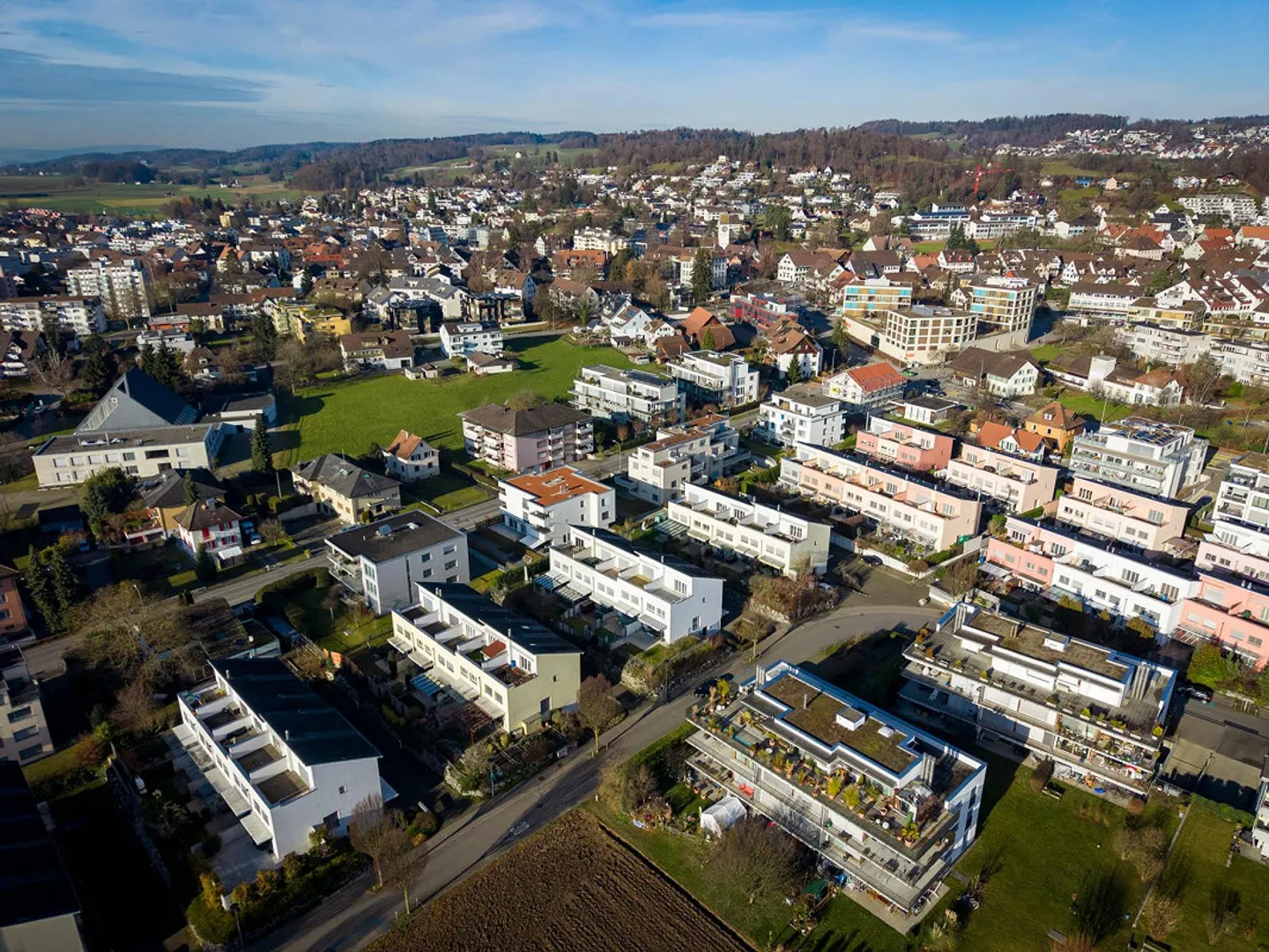 Single-family house with plenty of living space for the young family! - Photo 16 of 17