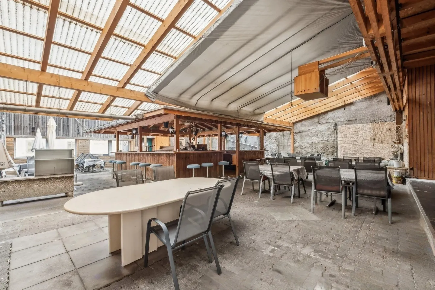 Mixed-Use Property with Restaurant - Photo 5 of 6