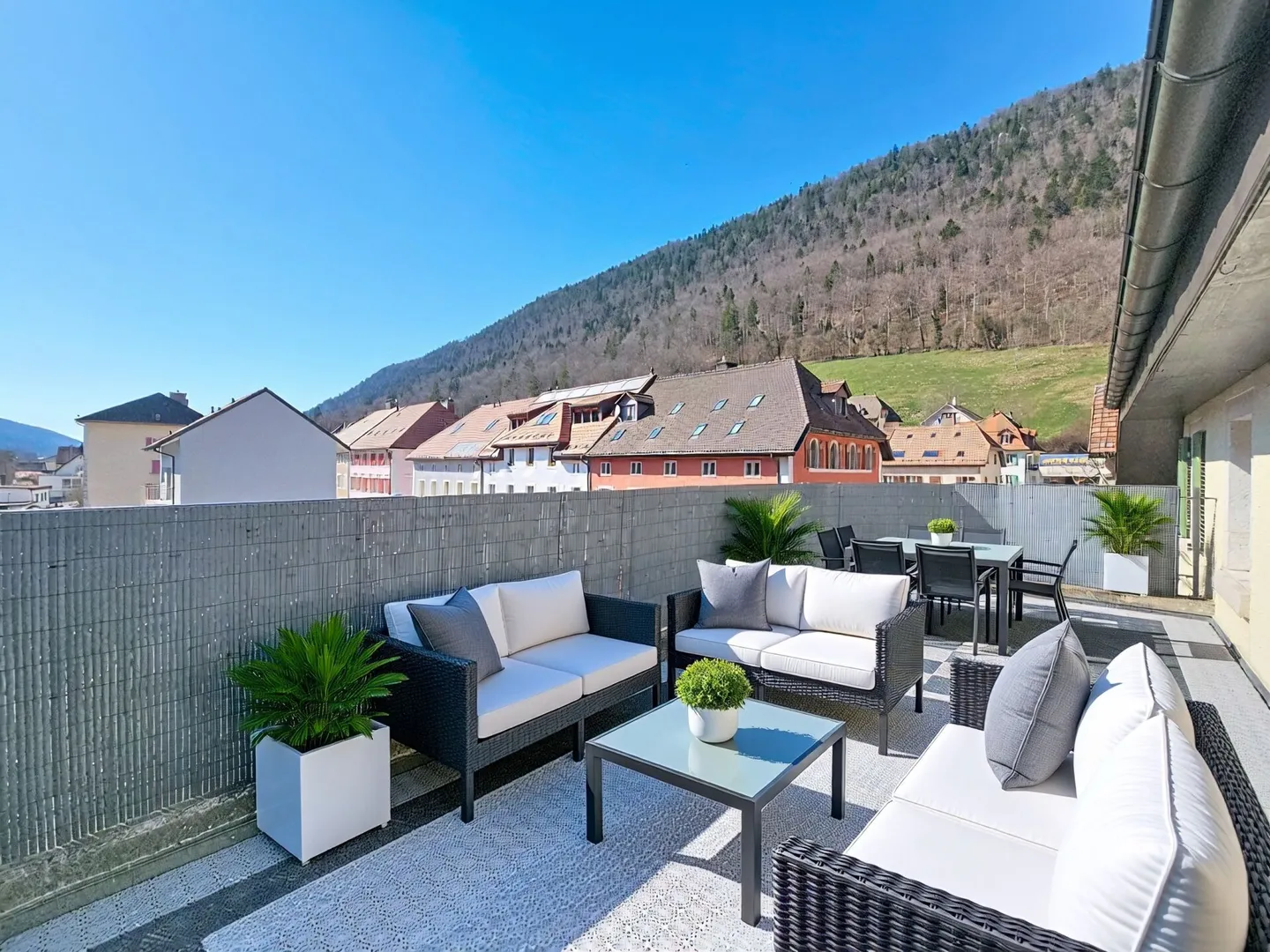 4,5-Zimmer-Duplex mit Terrasse - Foto 10 von 10