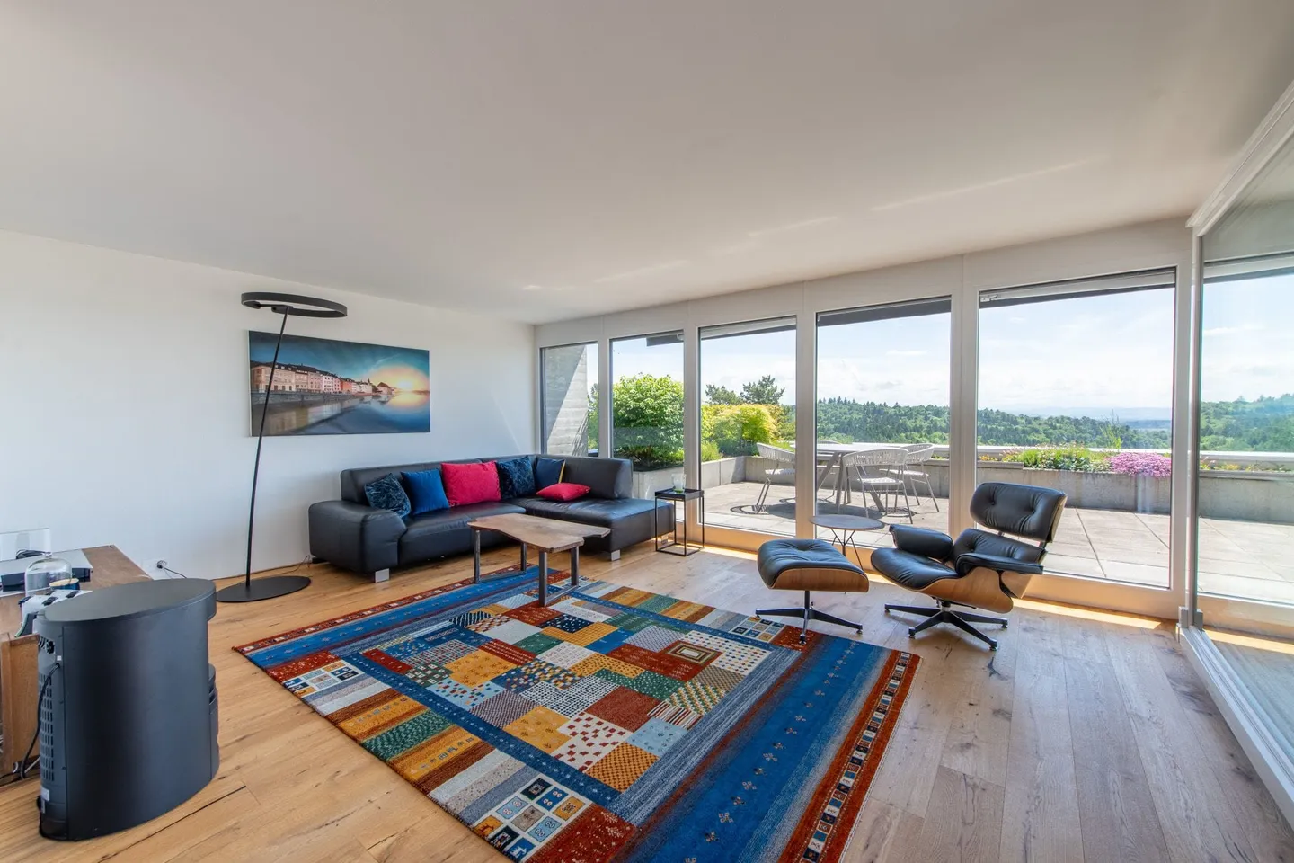 Luxury Apartment with Alpine Views - Photo 1 of 13