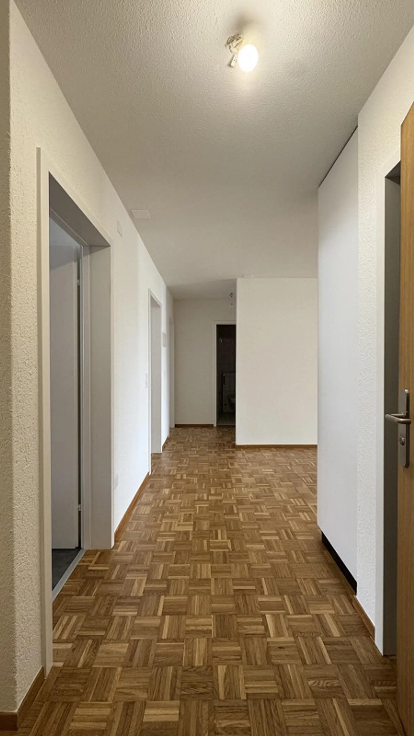 Renovierte Wohnung mit Balkon - Foto 4 von 13
