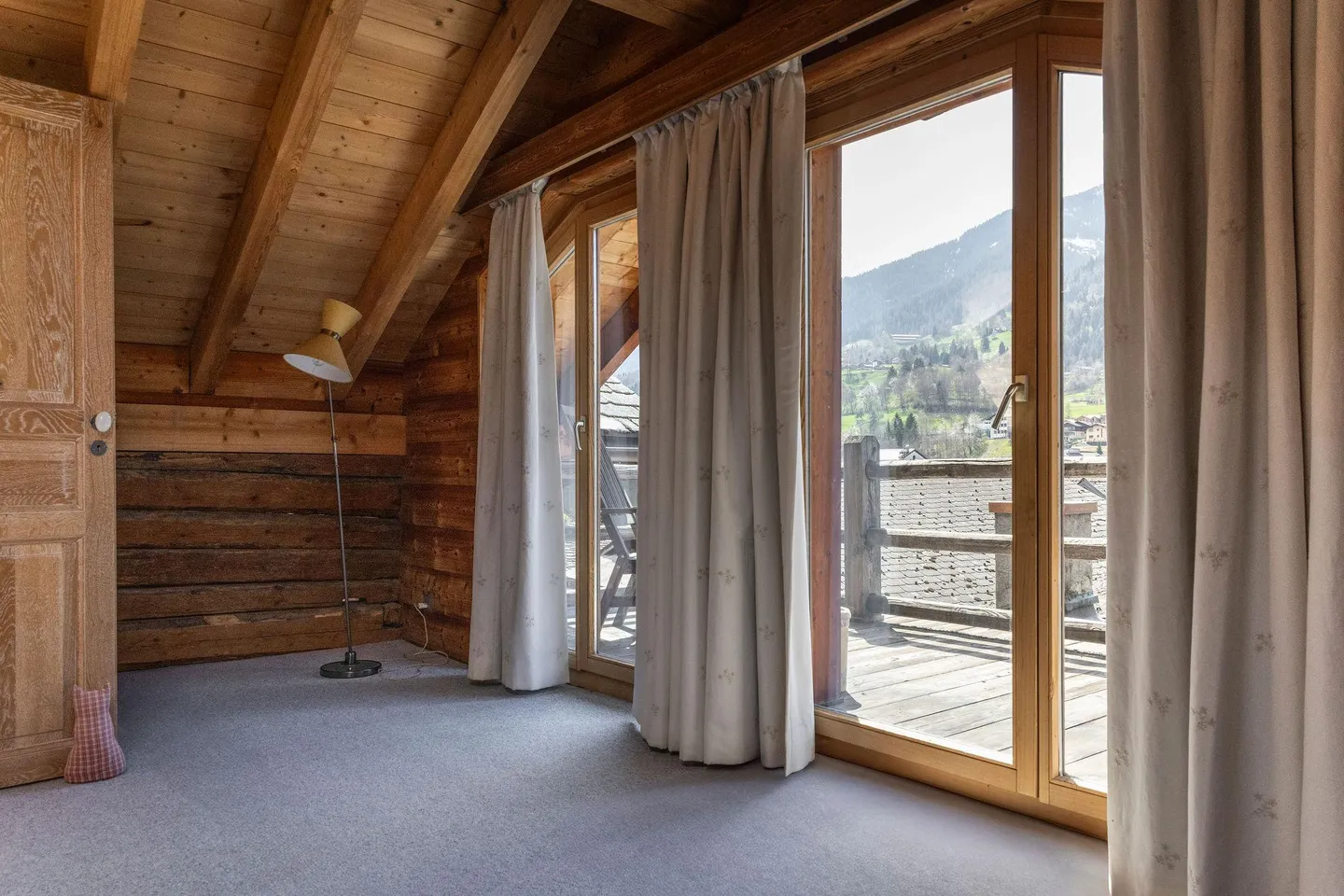 Chalet for sale - Photo 8 of 18