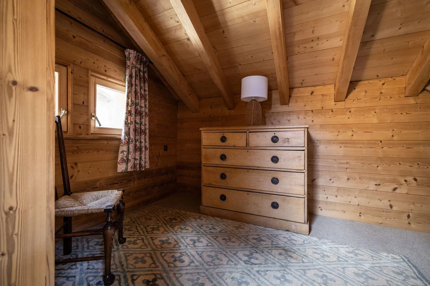 Chalet for sale - Photo 10 of 18