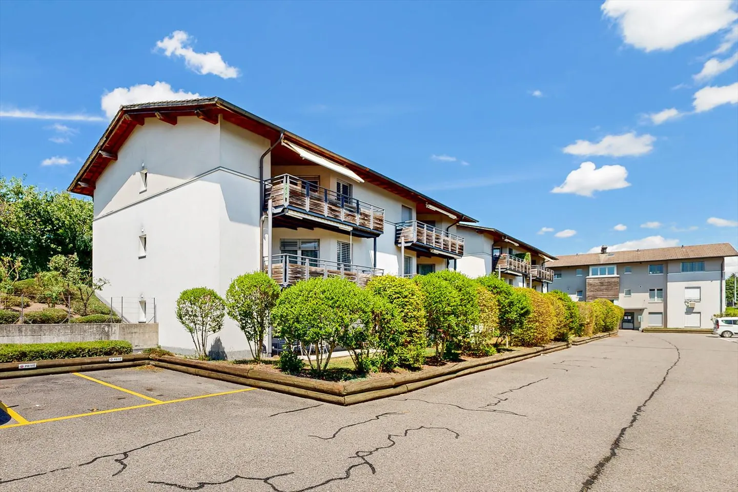 Emplacement motocyclettes à louer - Photo 1 sur 1