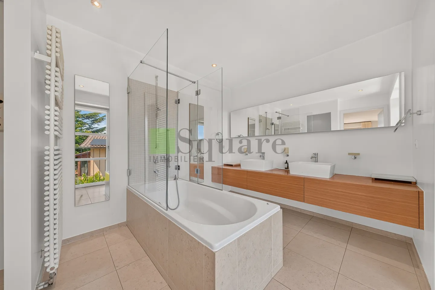 Magnificent 7-room detached villa with garden - Photo 14 of 17