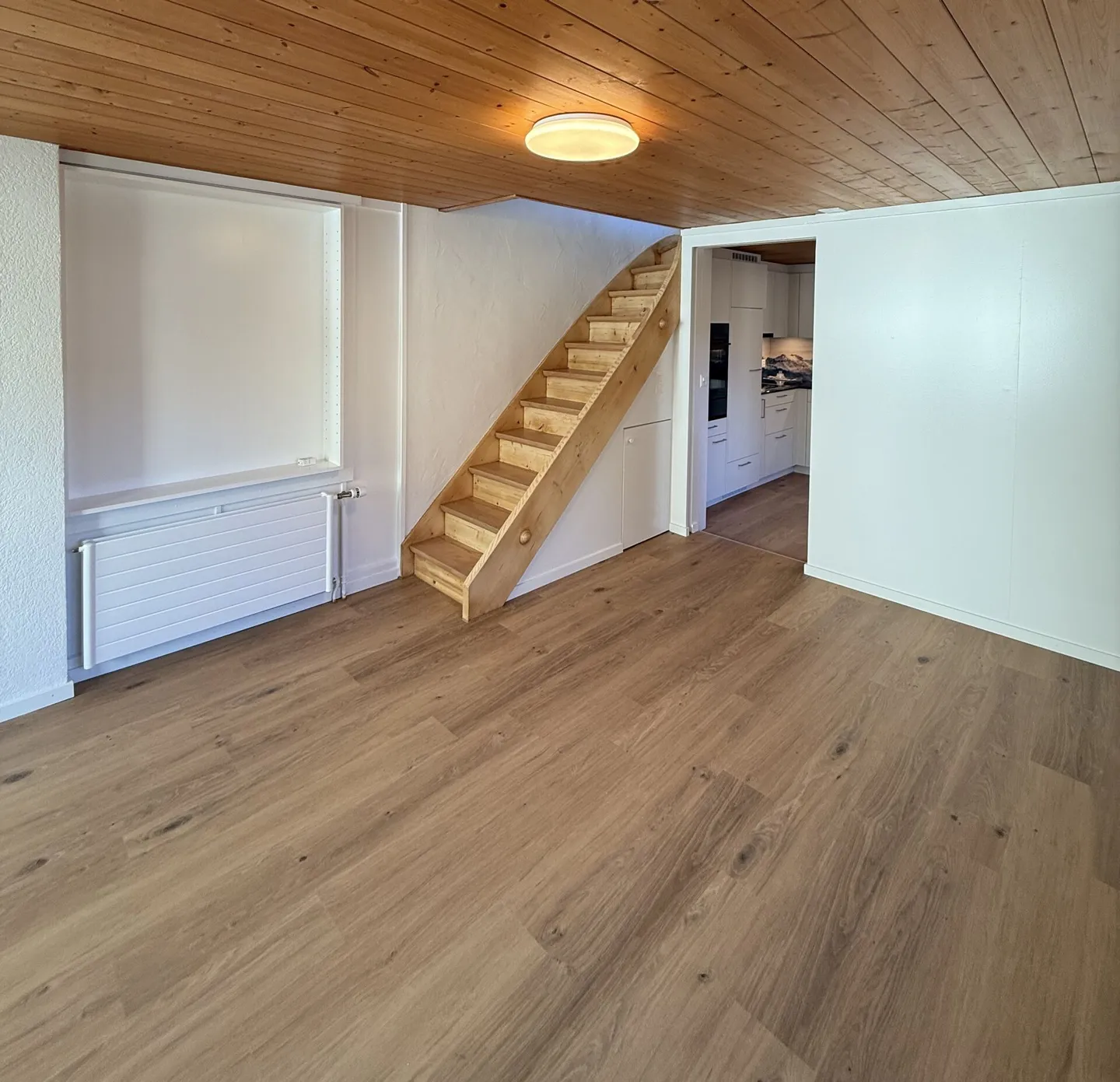 Renovated Maisonette with Terrace - Photo 5 of 6