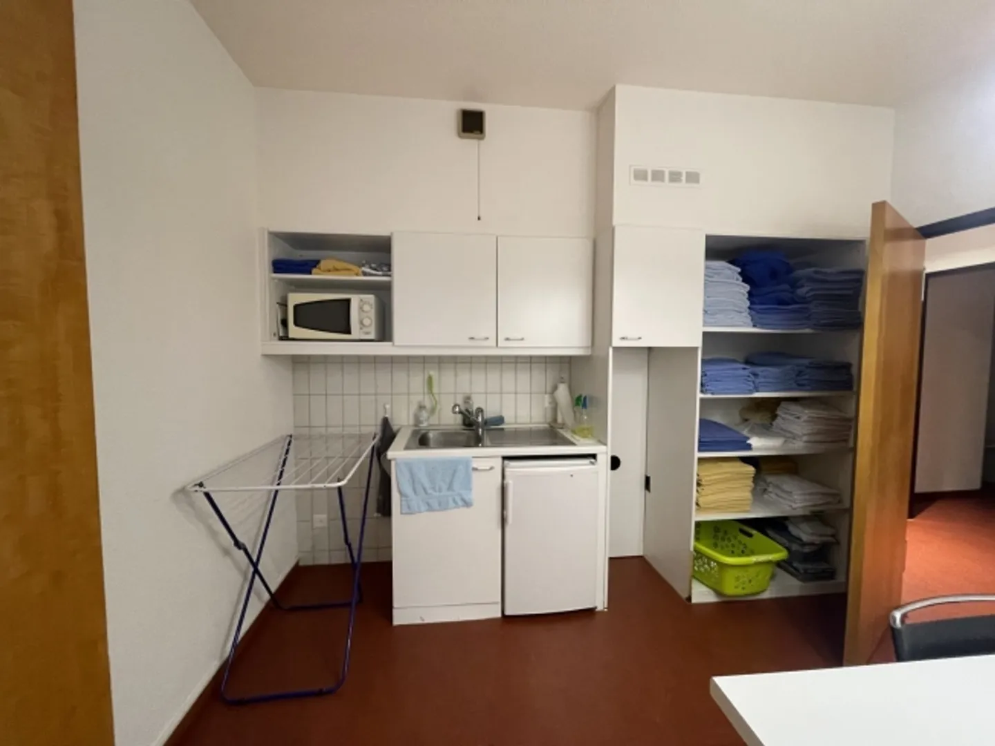 Spazio ufficio in affitto - Foto 2 di 9