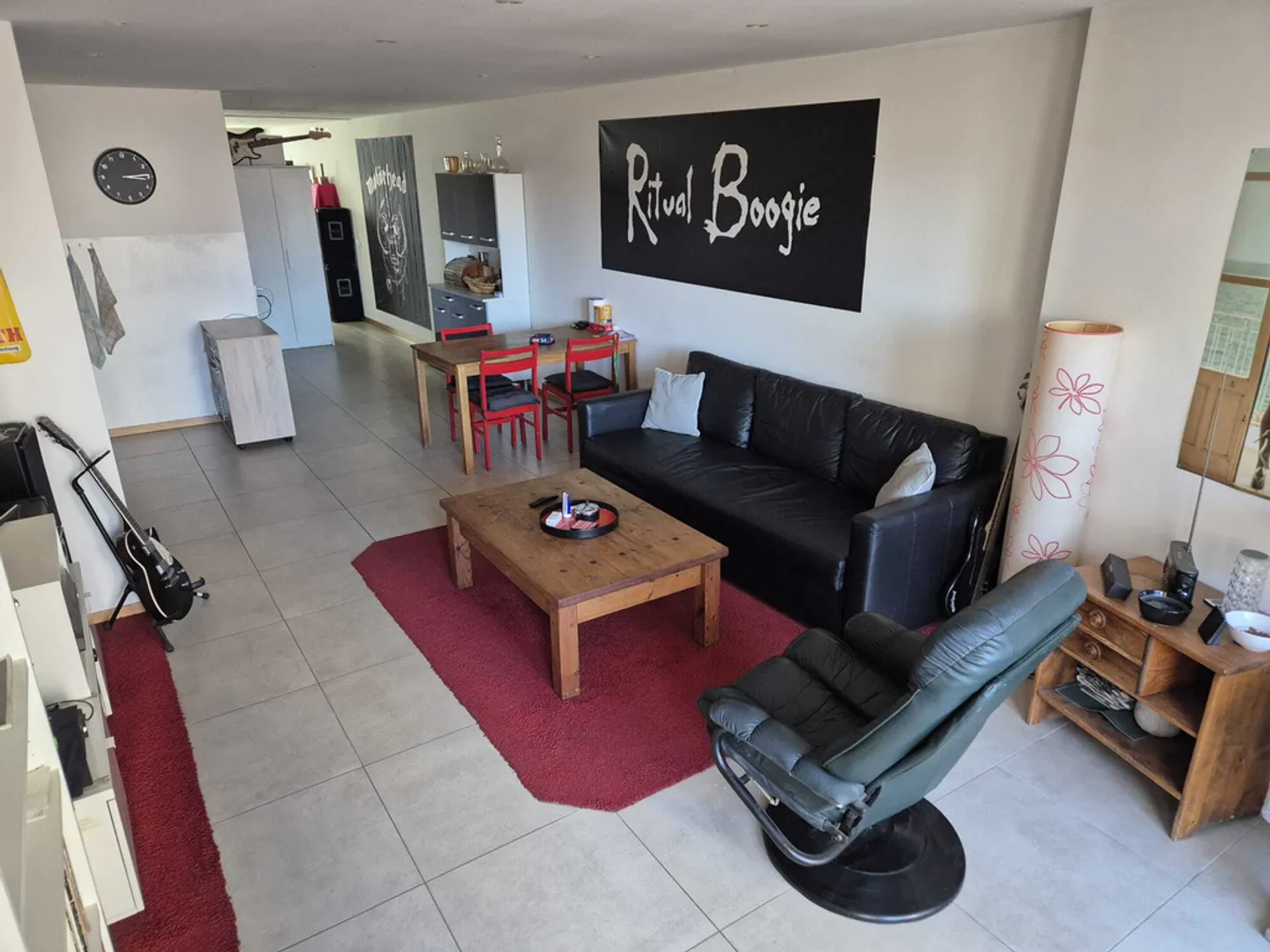Loft - ground floor - Photo 4 of 10
