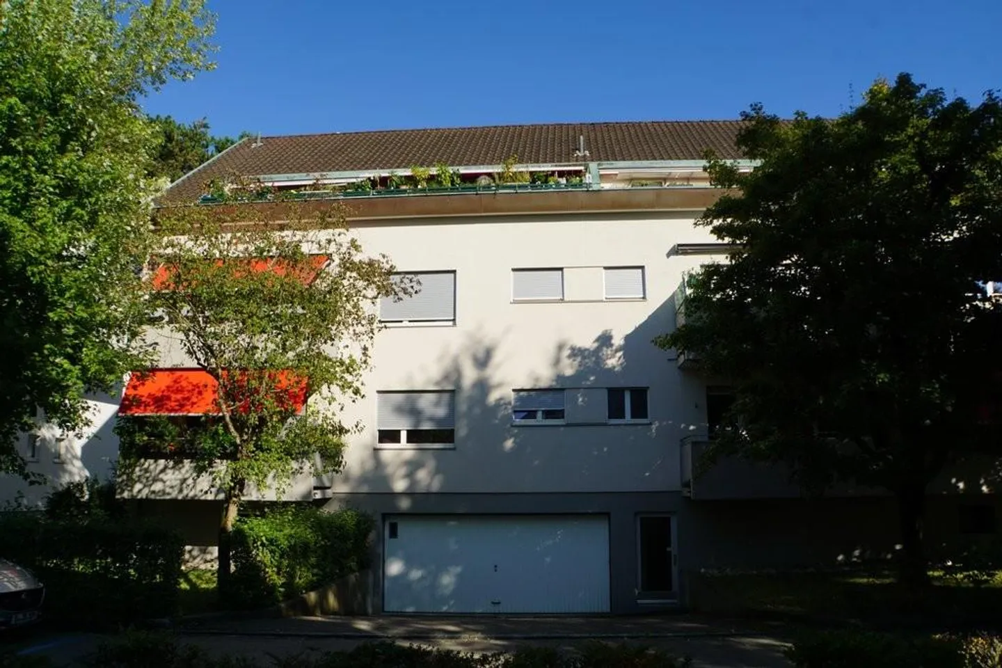 Parking spaces for rent in the parking garage at Lachenweg 9 in Riehen - Photo 2 of 2